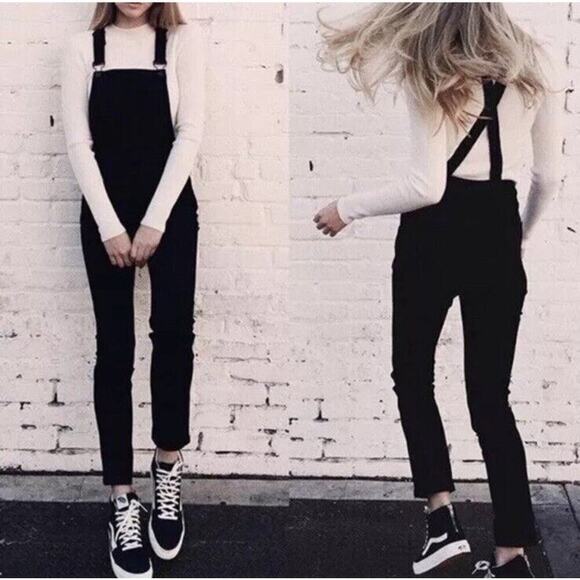 BRANDY MELVILLE Uma Slim Fit Cross Strap Overalls Washed Denim Black Size M - Picture 1 of 8